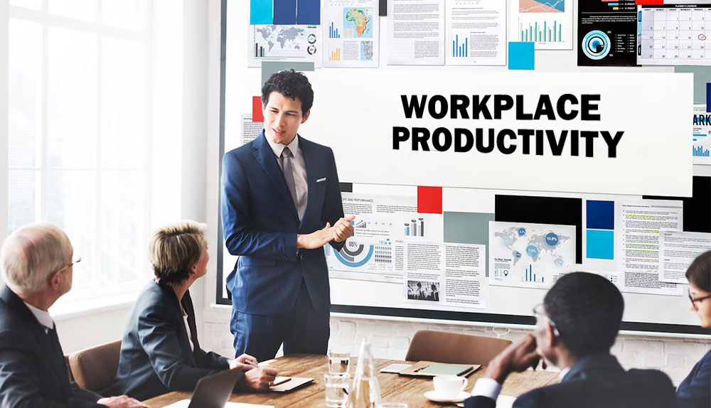 WHAT IS TRAINING AND DEVELOPMENT IN THE WORKPLACE visual data 2