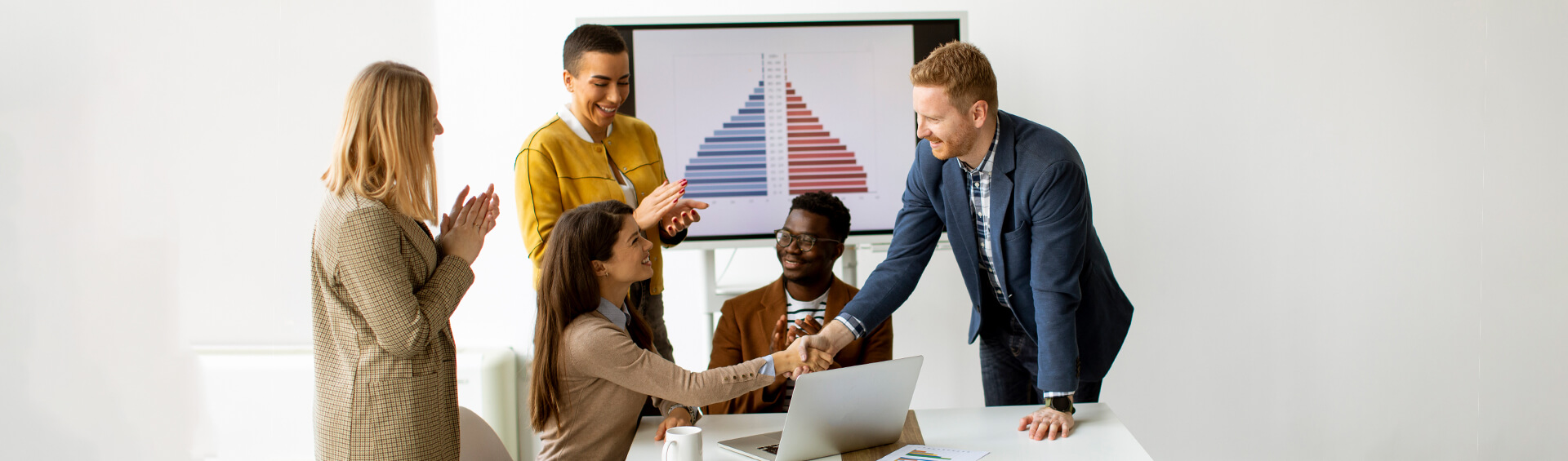 How Big Retailers Build Employer Brands to Hire Fast—and Hire Right