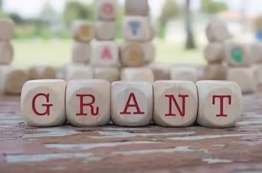 How Do Nonprofits Qualify and Apply for LinkedIn Grants